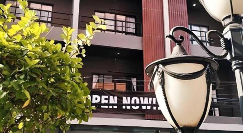 Melodi Hotel Dannok Sadao Екстер'єр фото